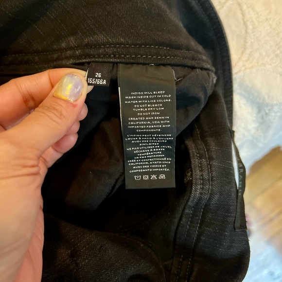 J Brand Carey pleated high-rise tapered jeans. Size 26 - Picture 9 of 12